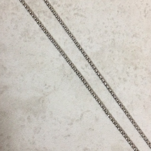 NWT Silver link chain with gold Greek emblem pendant - Picture 4 of 6